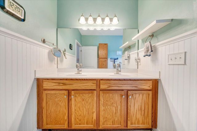 2735 Cottage Rose LN, Roanoke, VA 24012