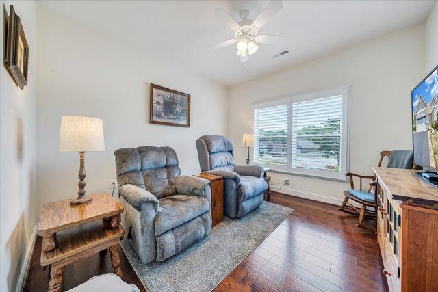 2735 Cottage Rose LN, Roanoke, VA 24012