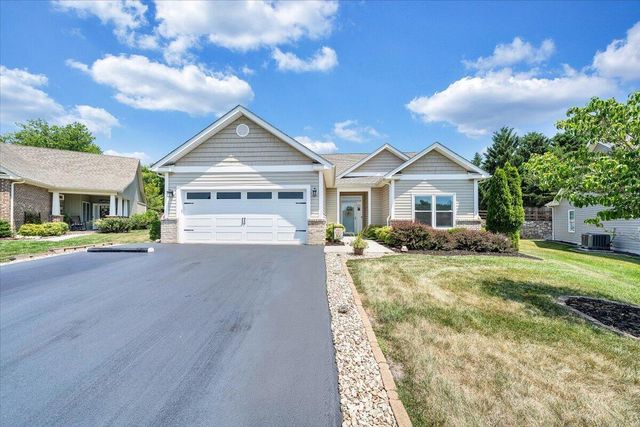 2735 Cottage Rose LN, Roanoke, VA 24012