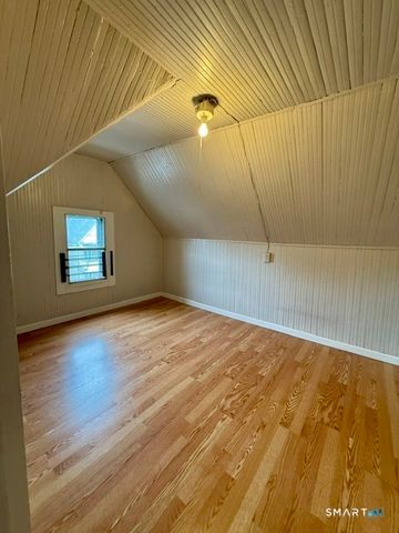 384 Gregory Street, Bridgeport, CT 06604