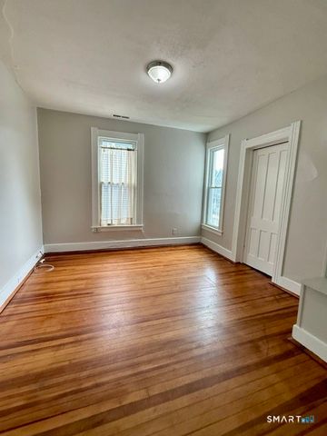 384 Gregory Street, Bridgeport, CT 06604