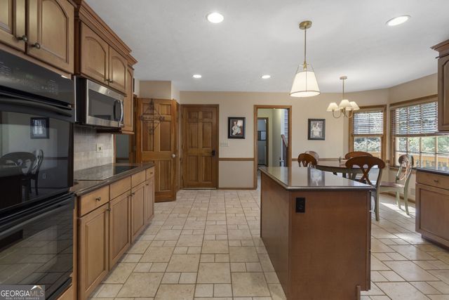 2946 Matthew Lane, Lawrenceville, GA 30044