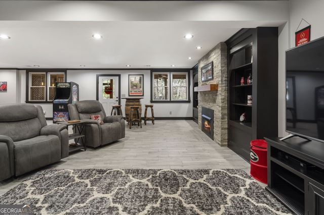 2946 Matthew Lane, Lawrenceville, GA 30044