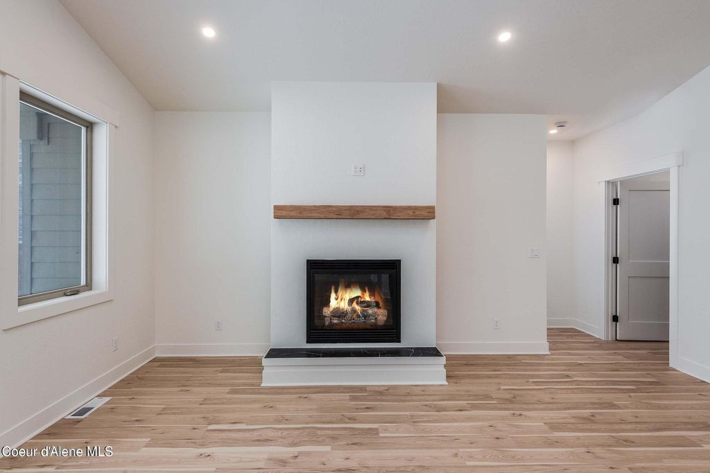 215 White Cloud Dr, Sandpoint, ID 83864 photo 17