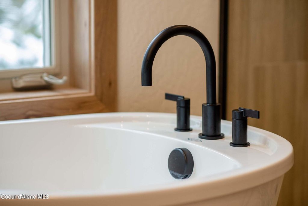 215 White Cloud Dr, Sandpoint, ID 83864 photo 23