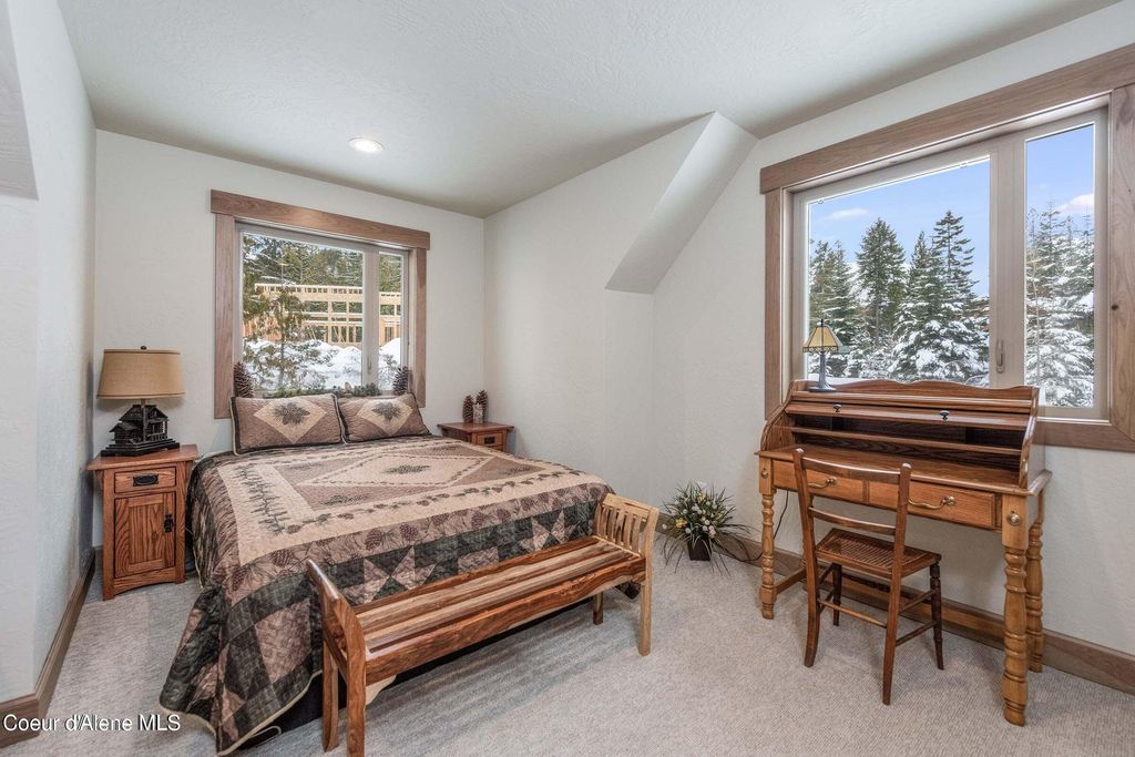 215 White Cloud Dr, Sandpoint, ID 83864 photo 37