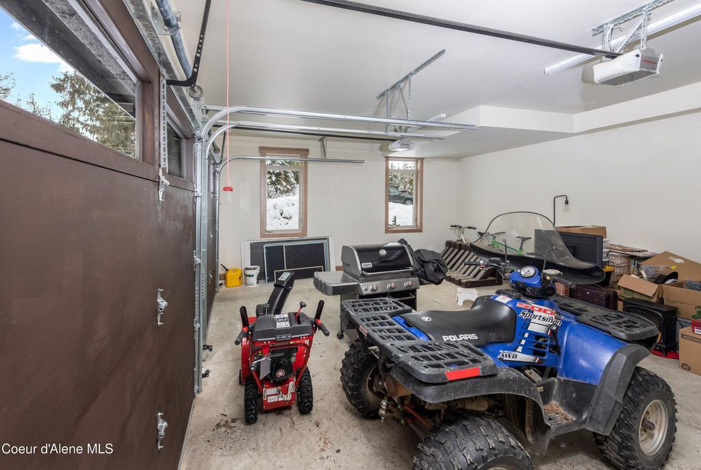 215 White Cloud Dr, Sandpoint, ID 83864 photo 41