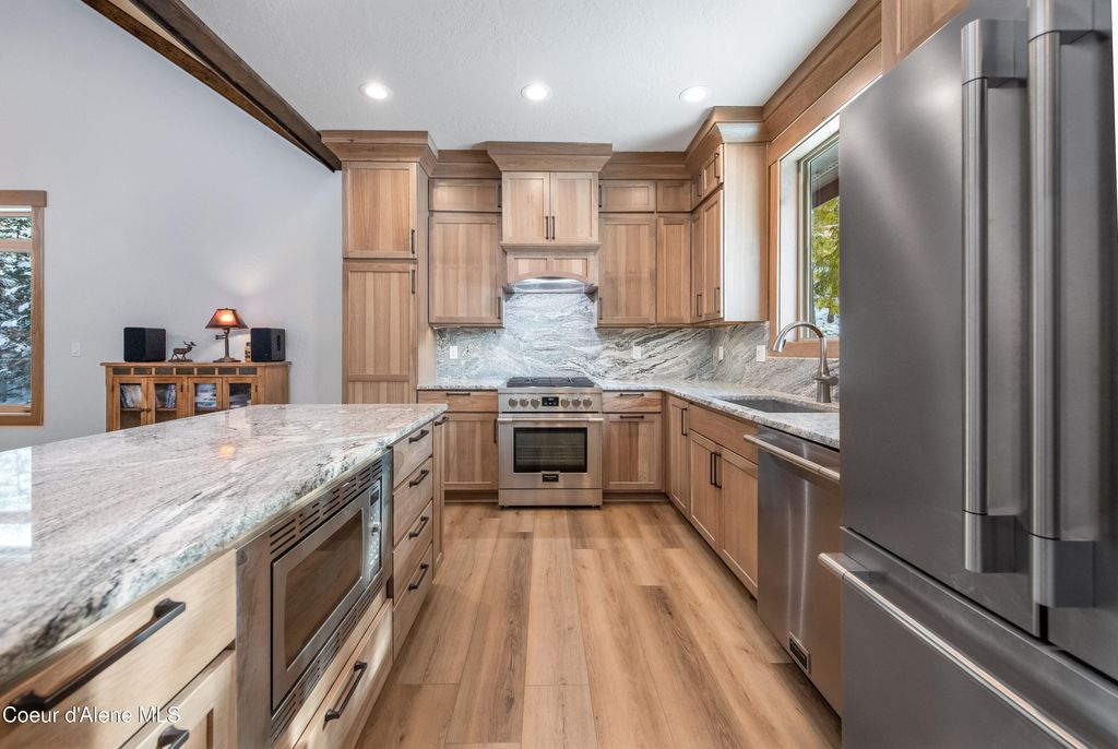 215 White Cloud Dr, Sandpoint, ID 83864 photo 6