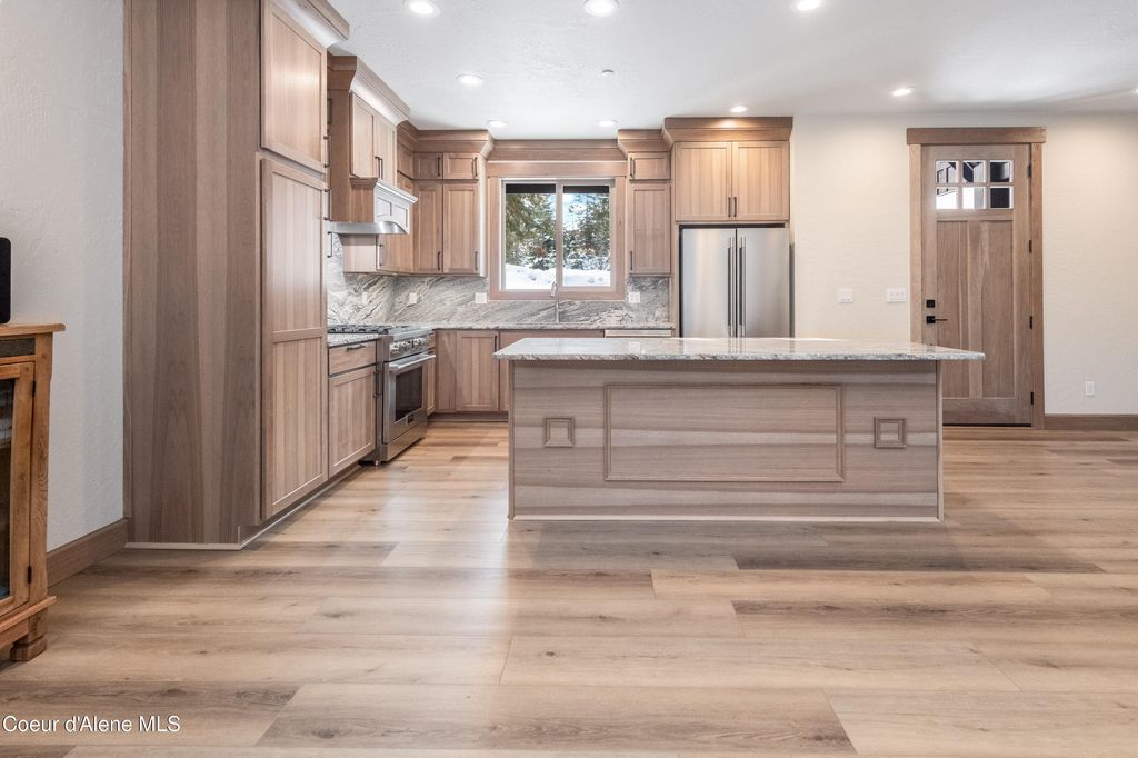 215 White Cloud Dr, Sandpoint, ID 83864 photo 8