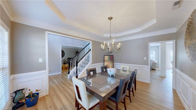 3547 Meadow Glen Court, Clemmons, NC 27012