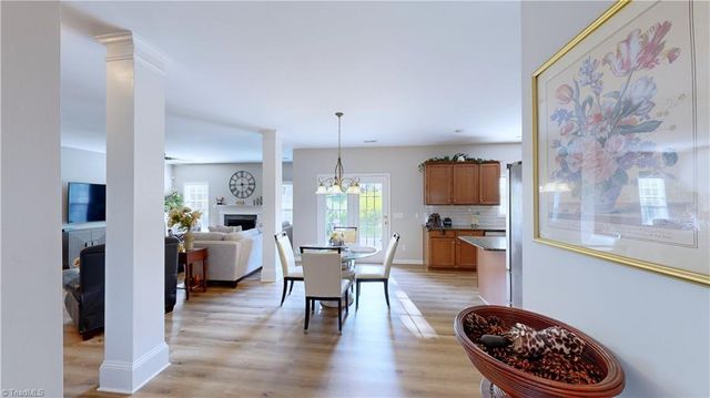3547 Meadow Glen Court, Clemmons, NC 27012
