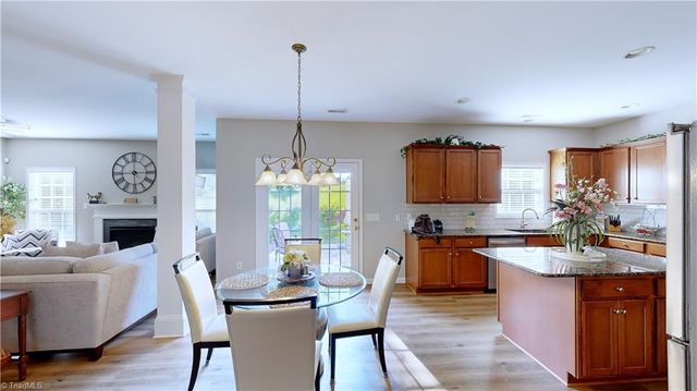 3547 Meadow Glen Court, Clemmons, NC 27012