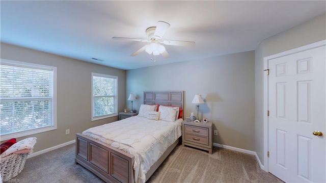3547 Meadow Glen Court, Clemmons, NC 27012
