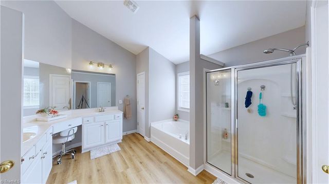 3547 Meadow Glen Court, Clemmons, NC 27012
