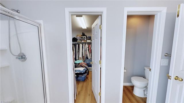 3547 Meadow Glen Court, Clemmons, NC 27012
