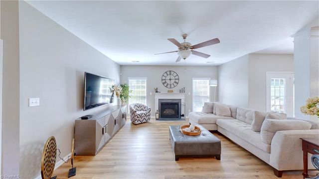 3547 Meadow Glen Court, Clemmons, NC 27012