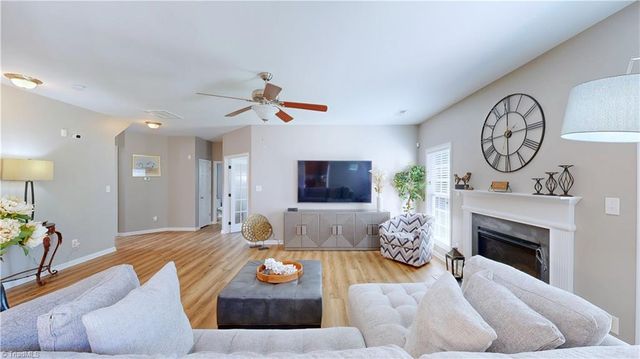 3547 Meadow Glen Court, Clemmons, NC 27012