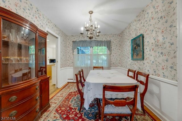 50 Pine St, Ramsey Boro, NJ 07446