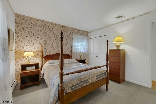 50 Pine St, Ramsey Boro, NJ 07446