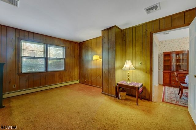50 Pine St, Ramsey Boro, NJ 07446