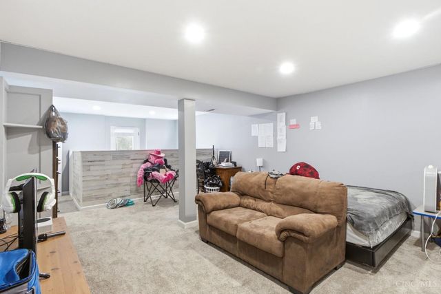 316 Sackett Drive, Monroe, OH 45050