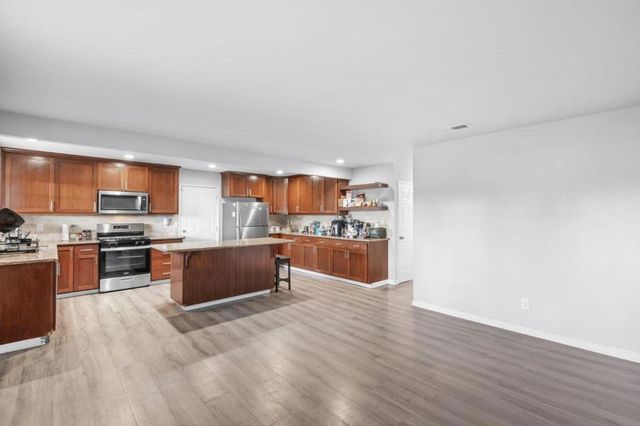 16012 Julie Lane, Lathrop, CA 95330