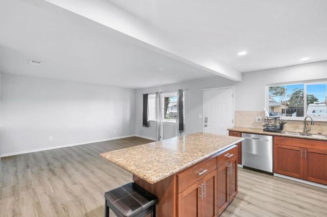 16012 Julie Lane, Lathrop, CA 95330