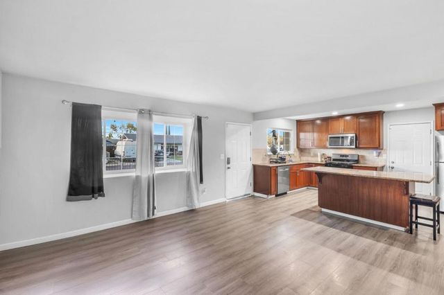 16012 Julie Lane, Lathrop, CA 95330