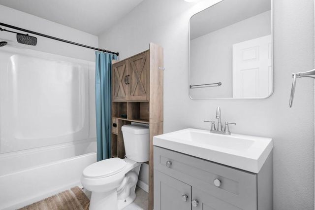 16012 Julie Lane, Lathrop, CA 95330