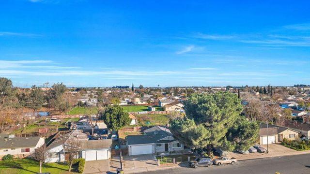 16012 Julie Lane, Lathrop, CA 95330