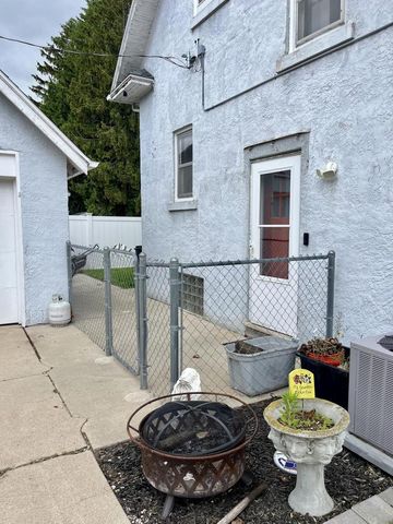 2708 School STREET, Two Rivers, WI 54241