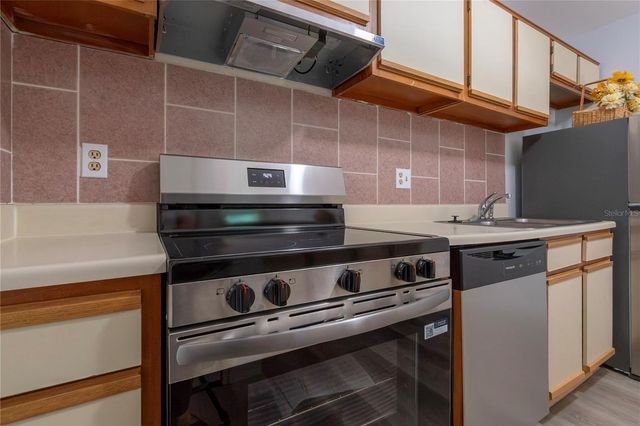 1400 GANDY BOULEVARD N 1708, St Petersburg, FL 33702
