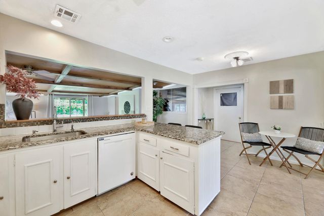 2751 S Bennett, Wichita, KS 67217