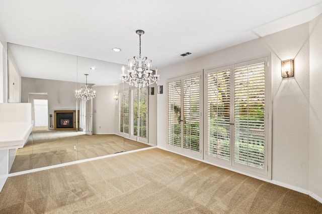 551 Oakbrook Dr, Modesto, CA 95354