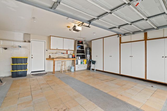 551 Oakbrook Dr, Modesto, CA 95354