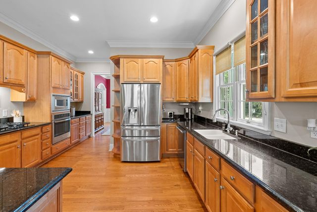3569 Henrietta Hartford Road, Mount Pleasant, SC 29466
