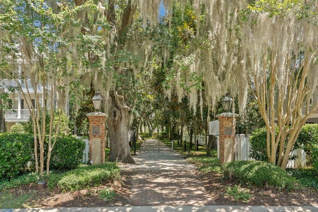 3569 Henrietta Hartford Road, Mount Pleasant, SC 29466