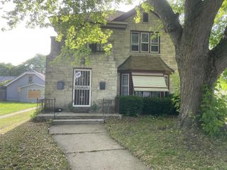 2754 N 56th STREET, Milwaukee, WI 53210
