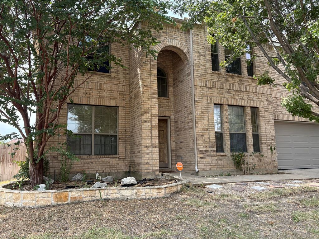 1316 Pheasant Run Trail, Fort Worth, TX 76131 — exterior