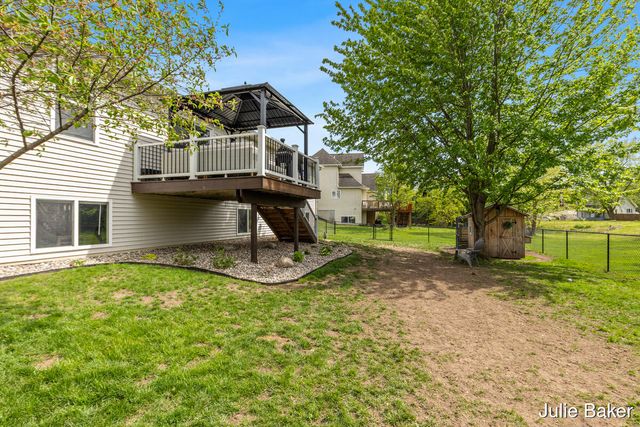 8283 Fairwood Drive, Georgetown Twp, MI 49428