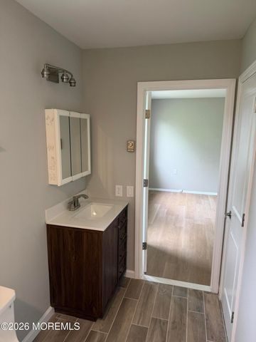 35 Milford Avenue 52, Whiting, NJ 08759