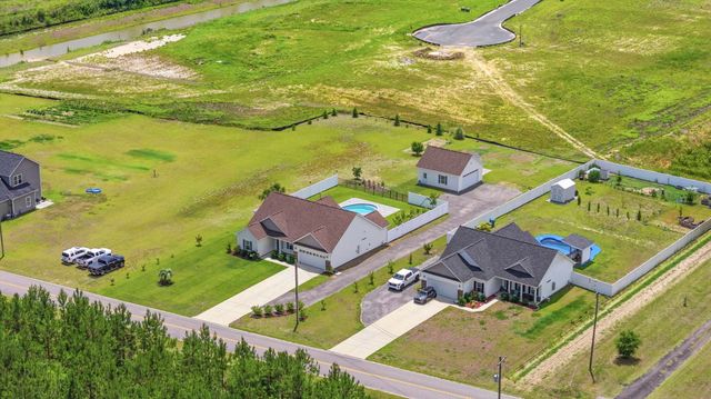 7088 Oak Grove Rd., Conway, SC 29527