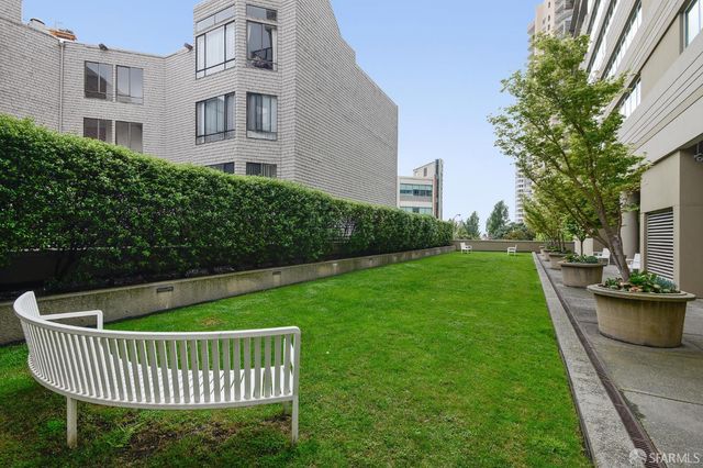 1388 Gough Street 407, San Francisco, CA 94109