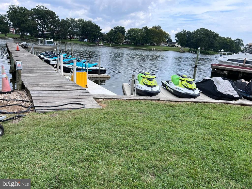 1923 OLD EASTERN AVE, Essex, MD 21221