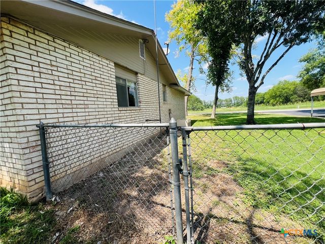 212 Brook Street, Seguin, TX 78155