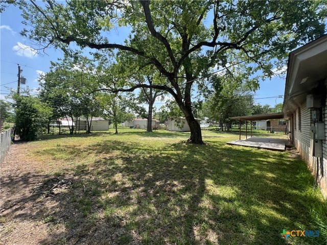 212 Brook Street, Seguin, TX 78155