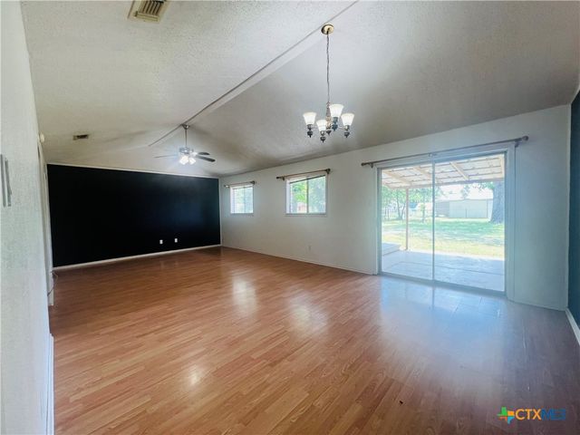 212 Brook Street, Seguin, TX 78155