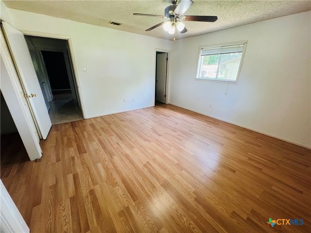 212 Brook Street, Seguin, TX 78155
