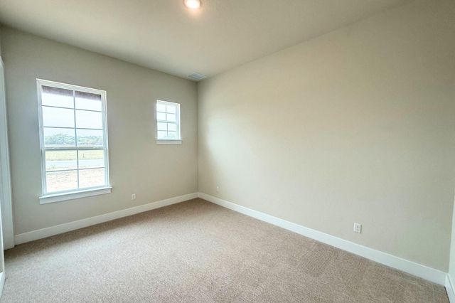 1412 Paxton LN, Florence, TX 78633