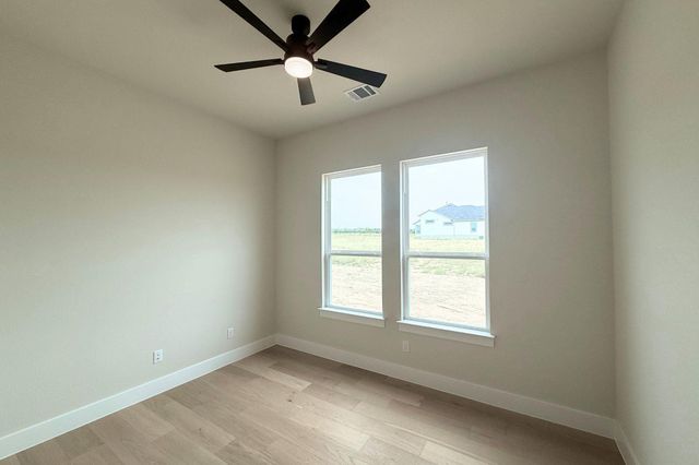 1412 Paxton LN, Florence, TX 78633